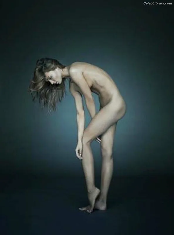 Miranda Kerr photo 23 of 801