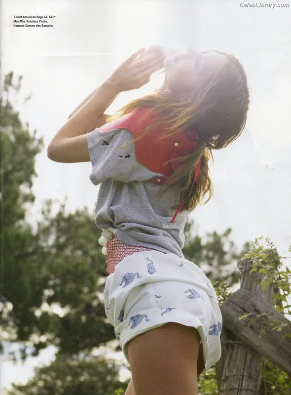 Miranda Kerr photo 14 of 801