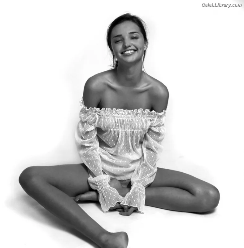 Miranda Kerr photo 3 of 801