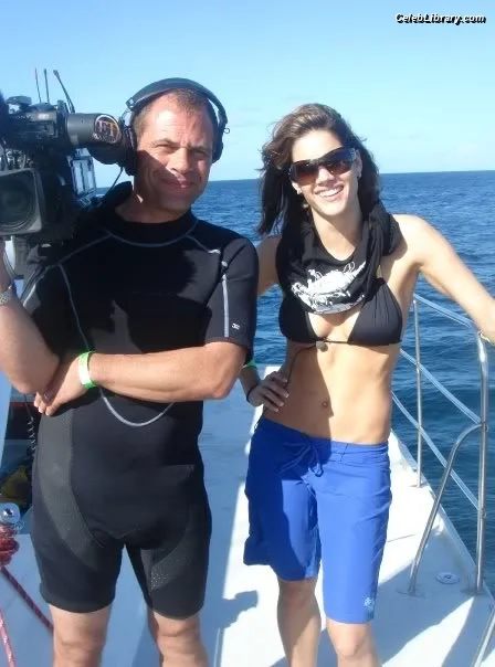 Missy Peregrym photo 18 of 24