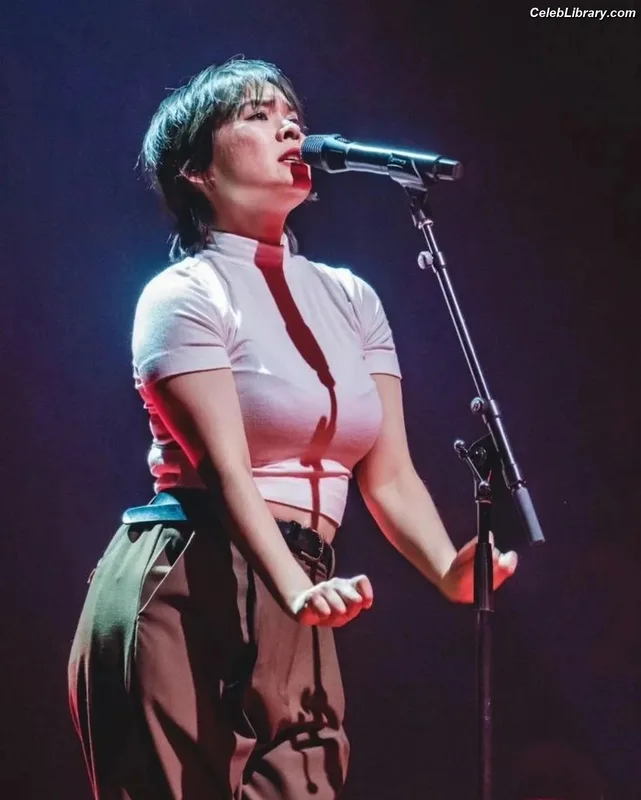 Mitsuki Laycock photo 17 of 43