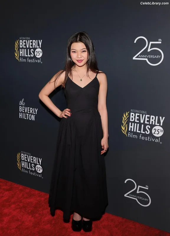 Miya Cech photo 7 of 39