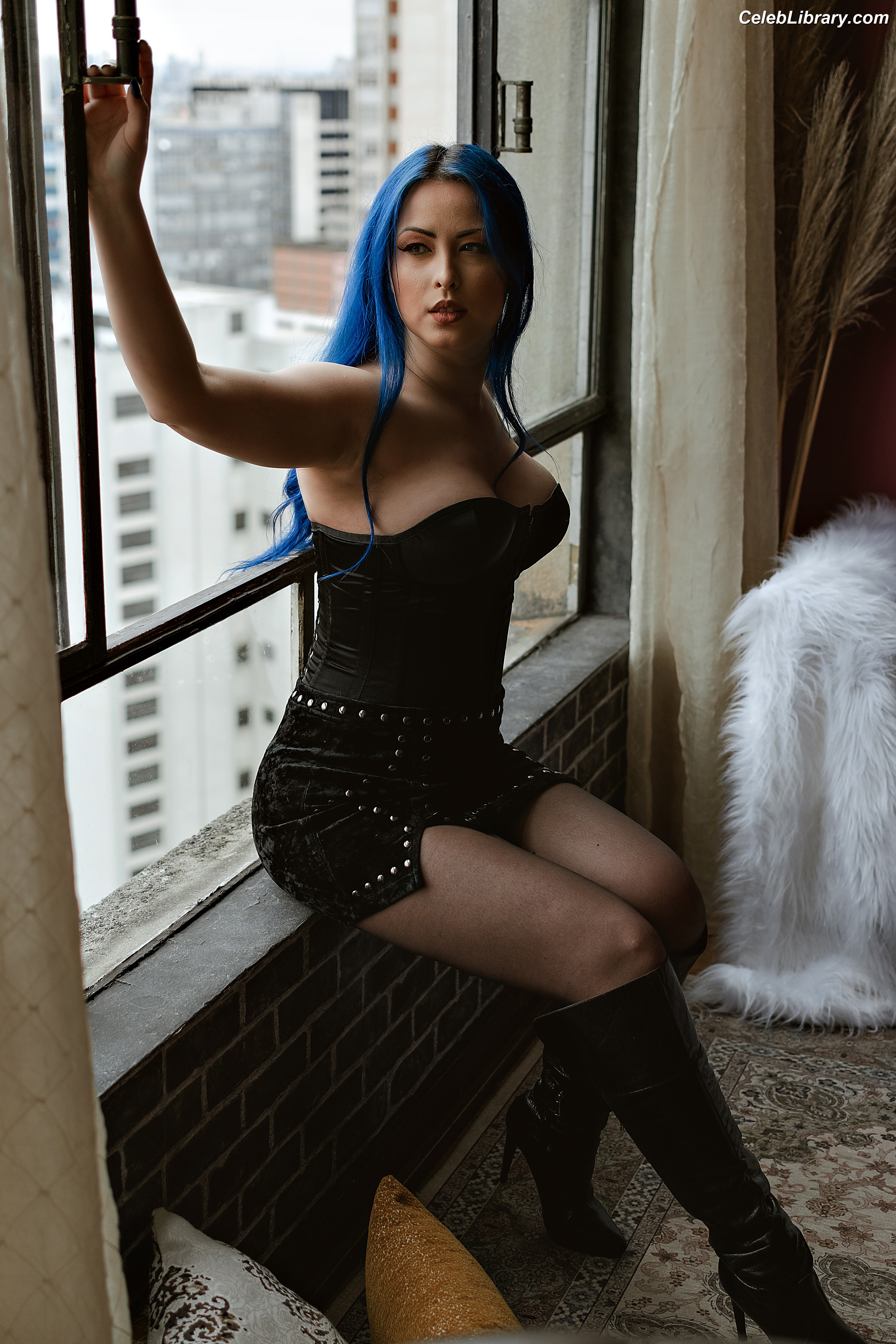 Mizuho Lin photo 4 of 15