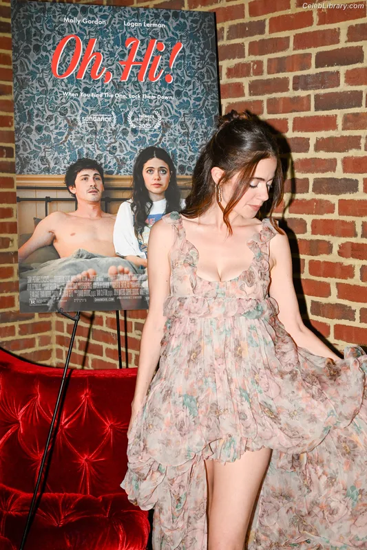 Molly Gordon photo 7 of 352