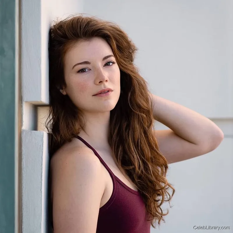 Molly Kunz photo 16 of 35