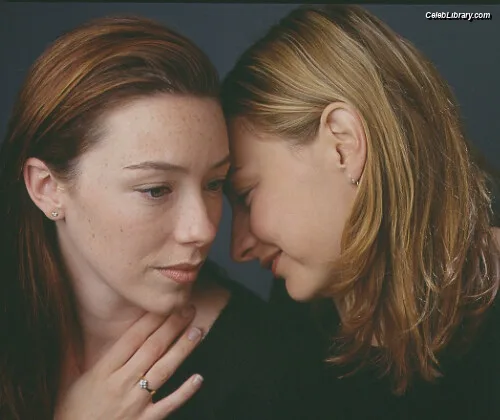Molly Parker photo 2 of 13