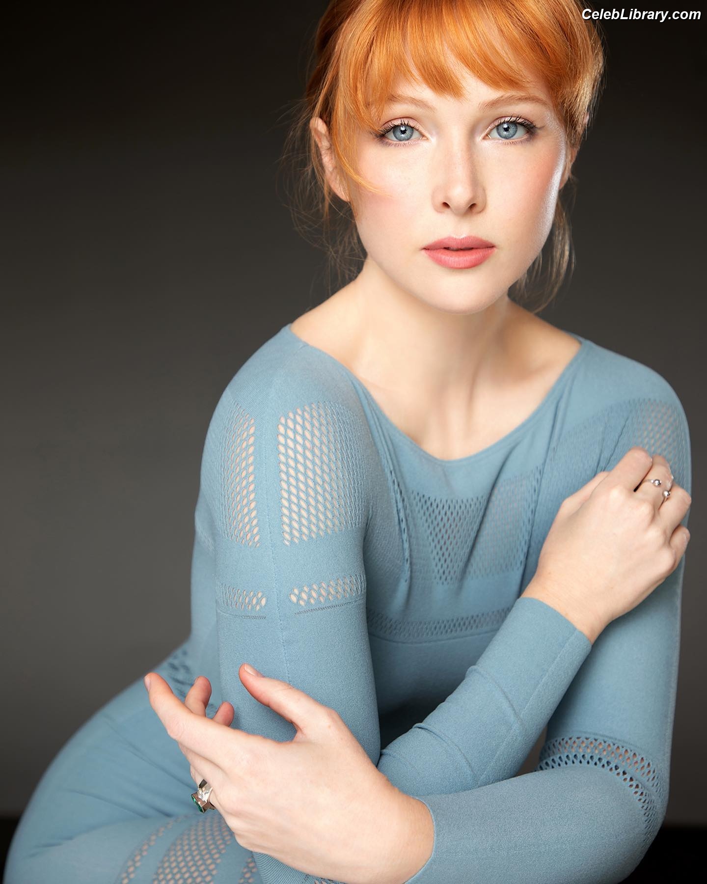 Molly Quinn photo 7 of 149