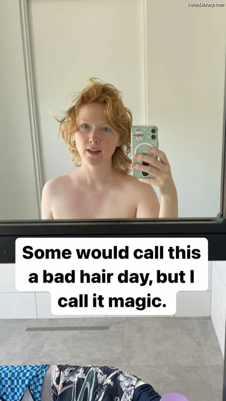 Molly Quinn photo 14 of 149