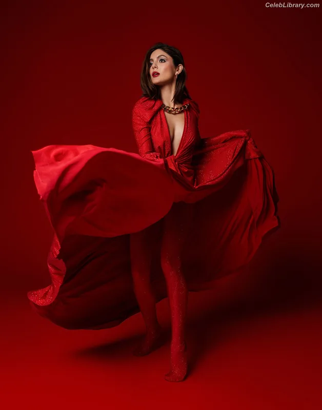 monica barbaro photo 4 of 740