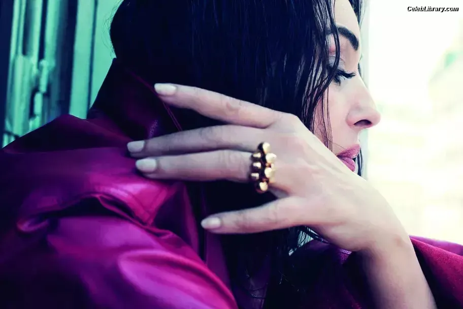Monica Bellucci photo 7 of 1359