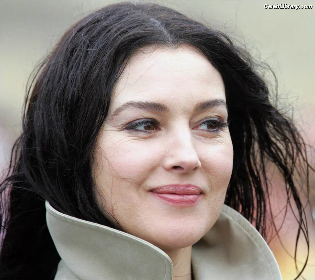 Monica Bellucci photo 18 of 1359