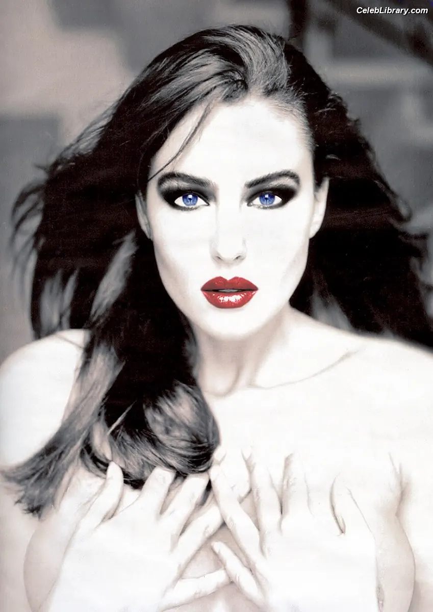 Monica Bellucci photo 3 of 1359