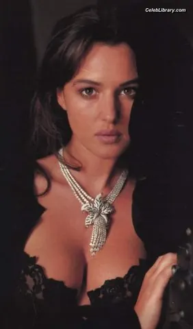 Monica Bellucci photo 20 of 1359