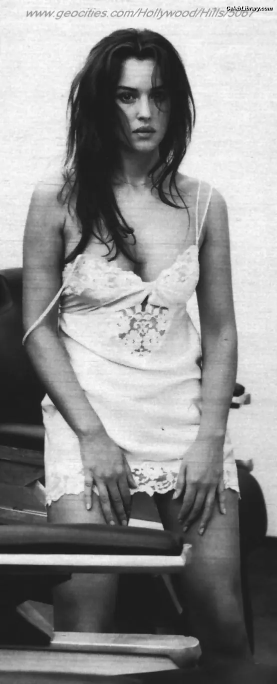 Monica Bellucci photo 21 of 1359