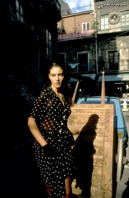 Monica Bellucci photo 12 of 1359