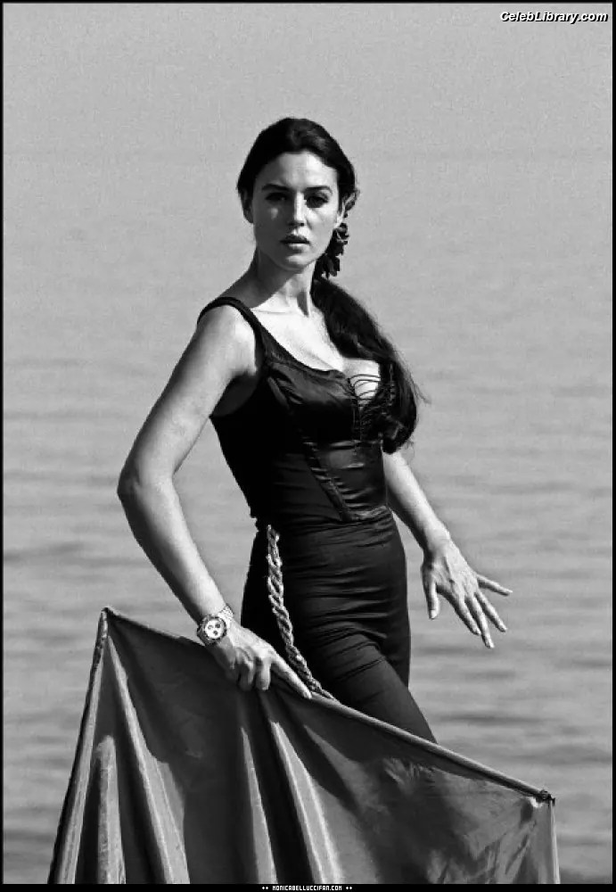 Monica Bellucci photo 13 of 1359