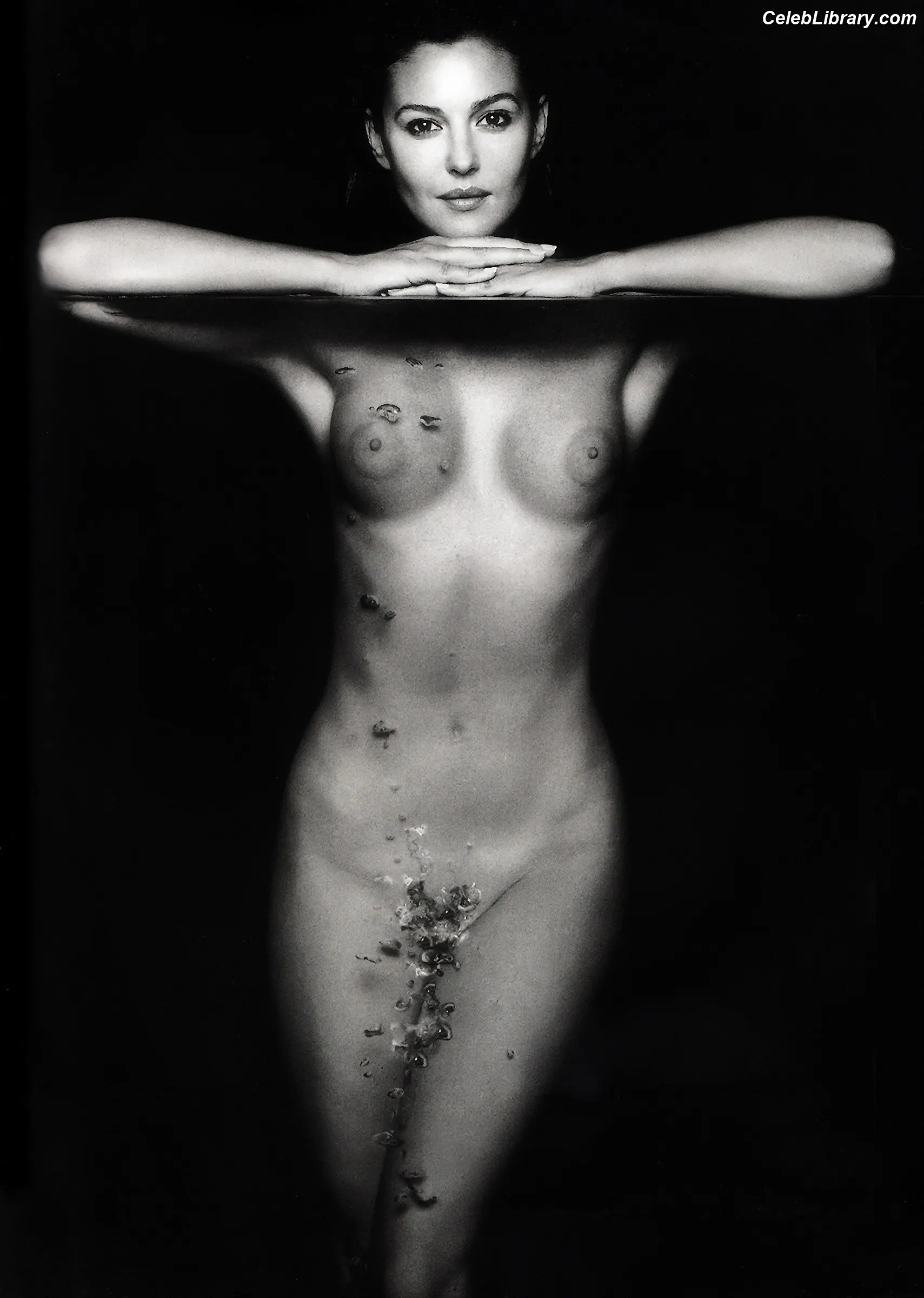 Monica Bellucci photo 7 of 1359