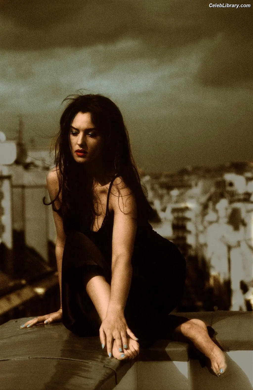 Monica Bellucci photo 17 of 1359