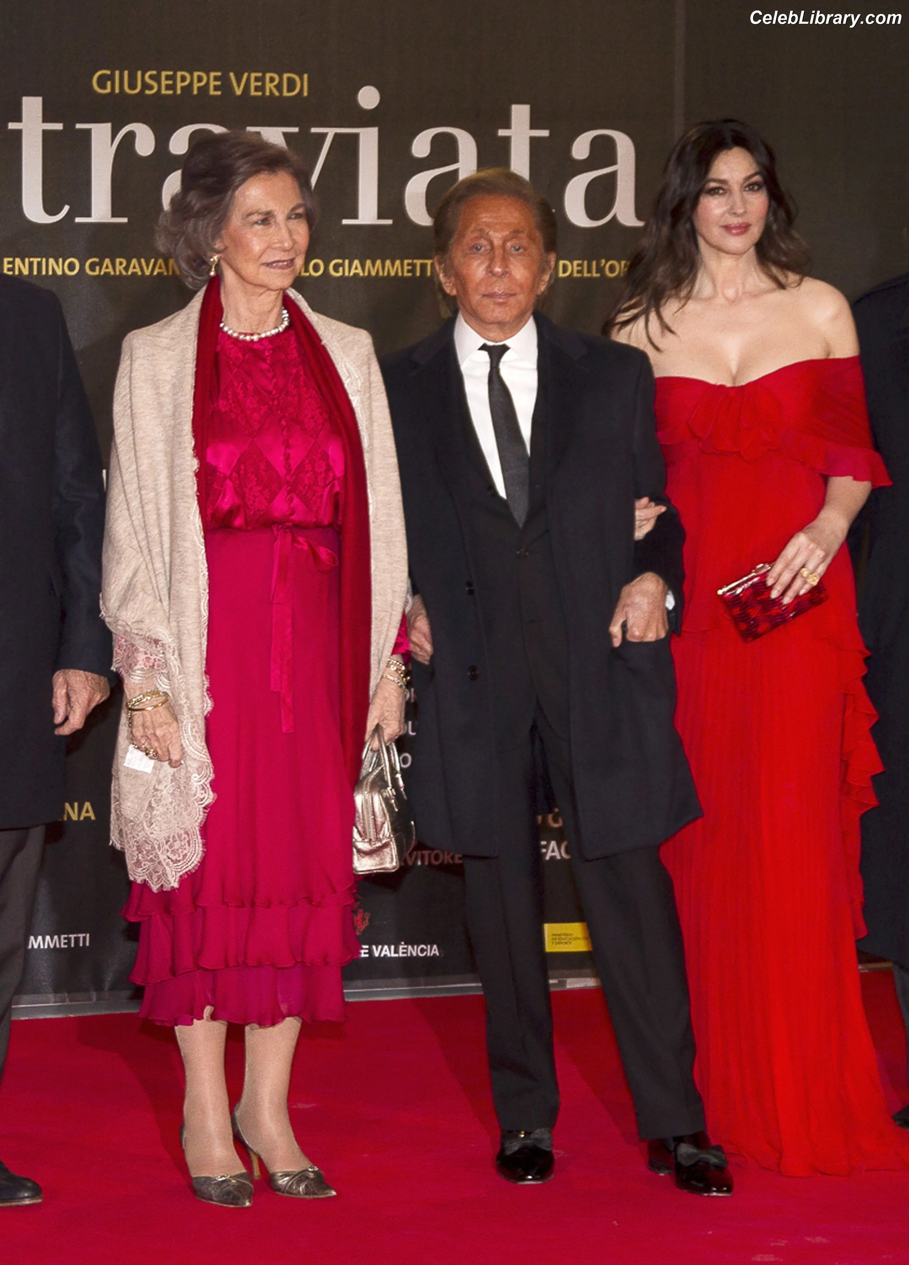 Monica Bellucci photo 17 of 1359