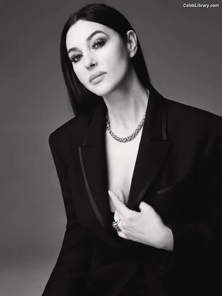 Monica Bellucci photo 16 of 1359