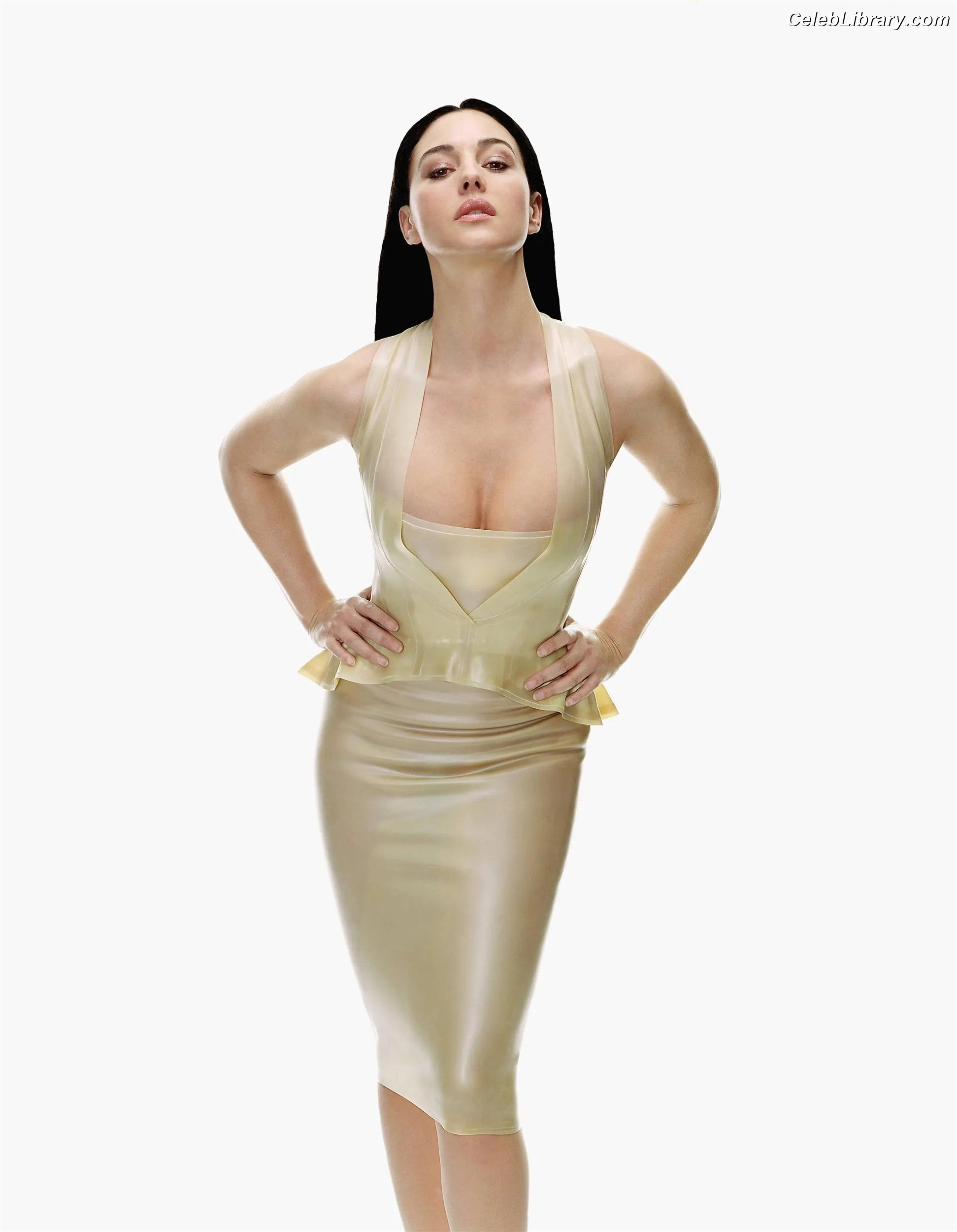 Monica Bellucci photo 3 of 1359