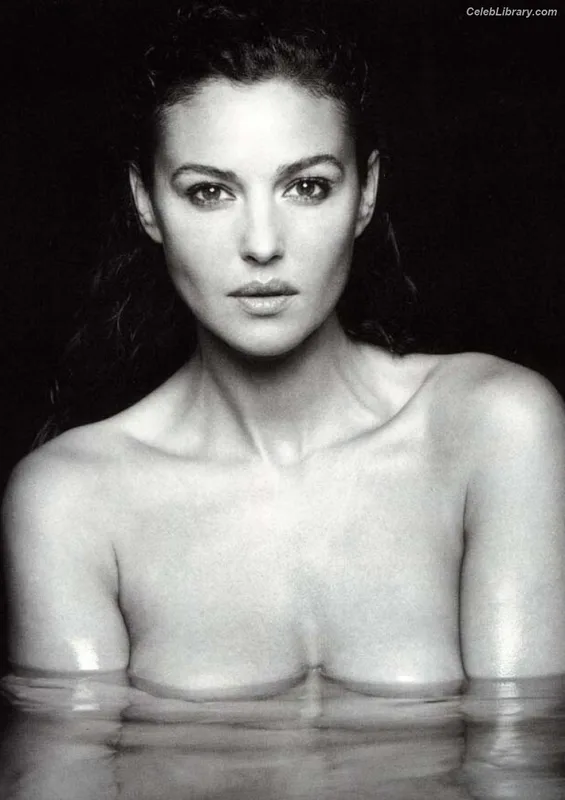 Monica Bellucci photo 5 of 1320