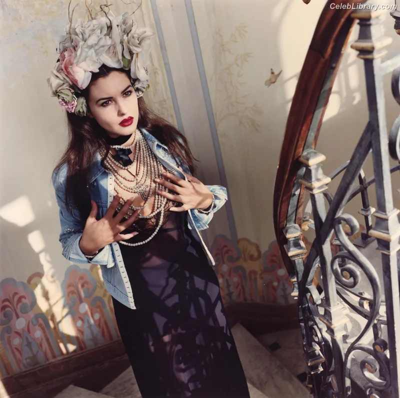 Monica Bellucci photo 12 of 1320