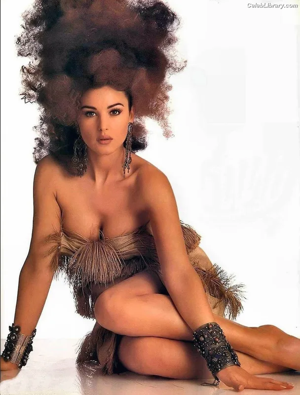 Monica Bellucci photo 19 of 1320