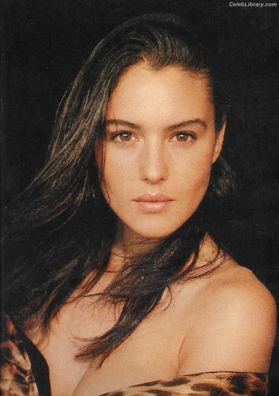 Monica Bellucci photo 10 of 1320