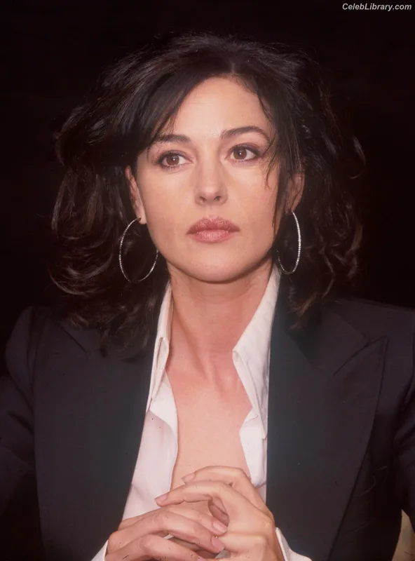 Monica Bellucci photo 24 of 1320