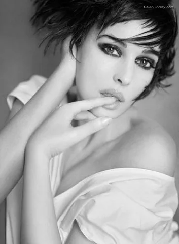 Monica Bellucci photo 10 of 1320