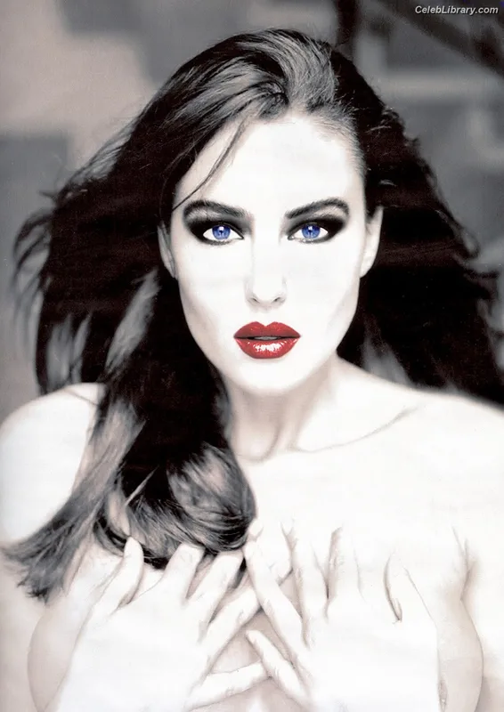 Monica Bellucci photo 20 of 1320