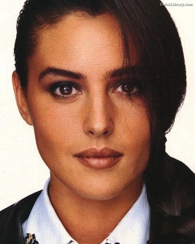 Monica Bellucci photo 1 of 1320