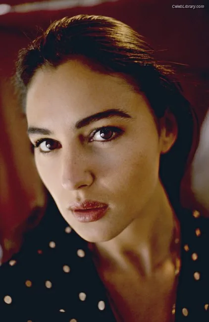 Monica Bellucci photo 21 of 1320