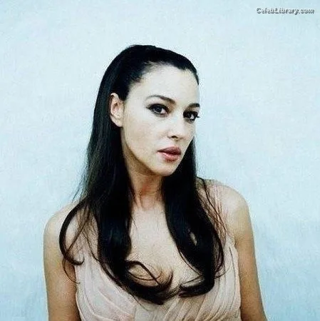 Monica Bellucci photo 13 of 1320