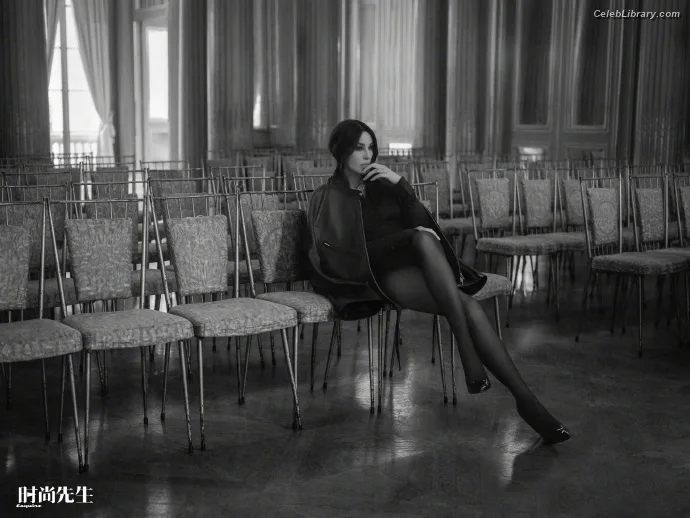 Monica Bellucci photo 1 of 1320