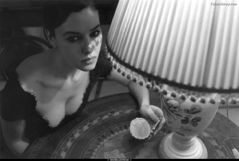 Monica Bellucci photo 23 of 1320