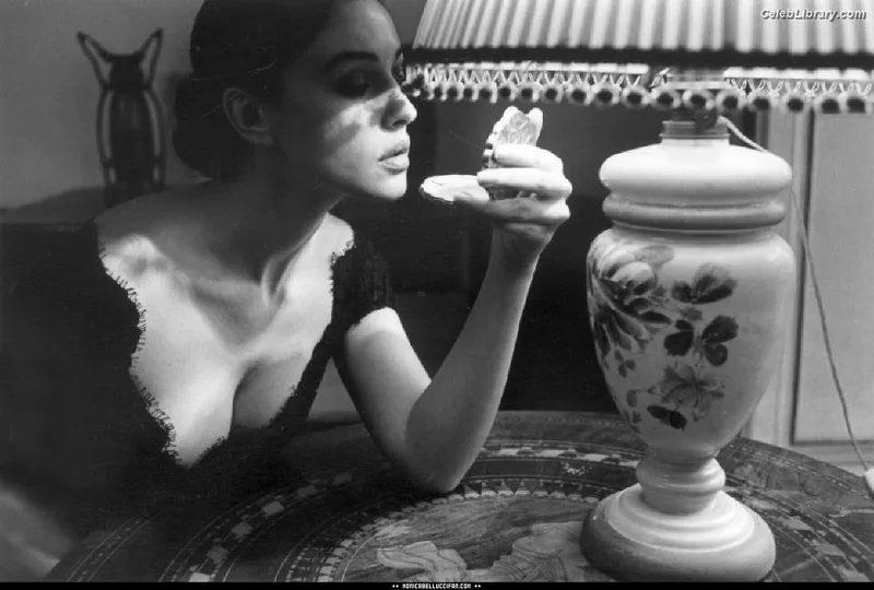Monica Bellucci photo 24 of 1320