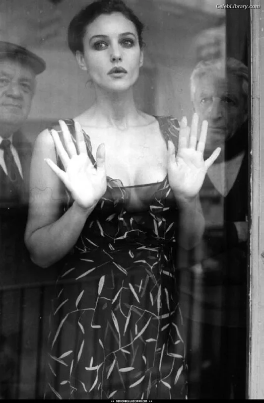 Monica Bellucci photo 4 of 1320