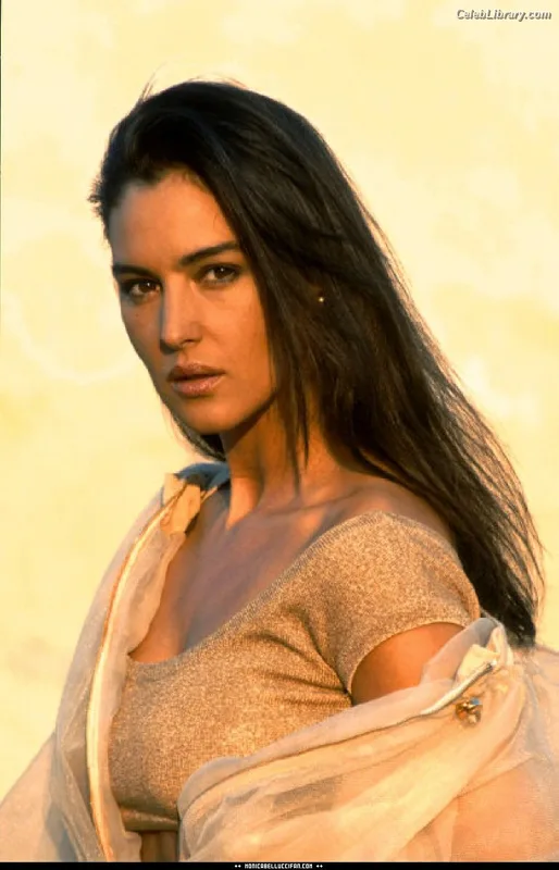 Monica Bellucci photo 8 of 1320