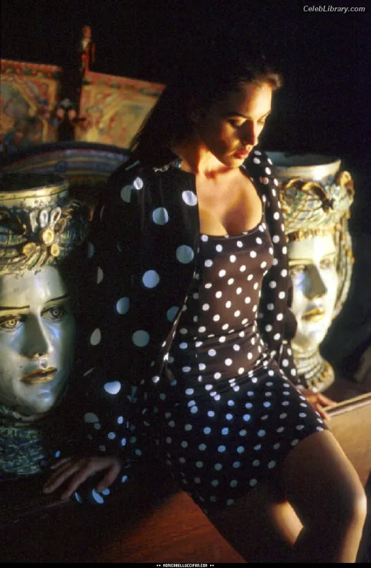Monica Bellucci photo 11 of 1320