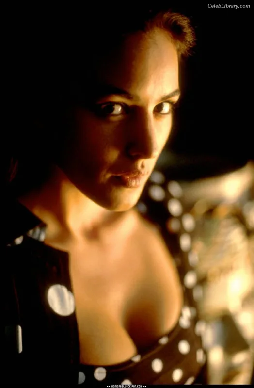 Monica Bellucci photo 12 of 1320