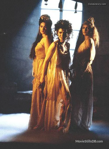 Monica Bellucci photo 19 of 1320