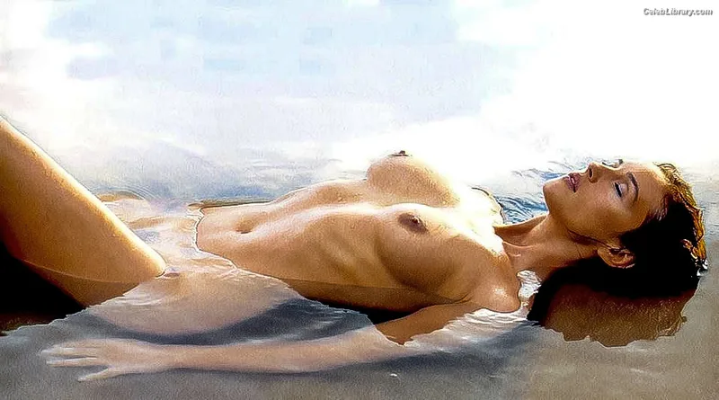 Monica Bellucci photo 14 of 1320