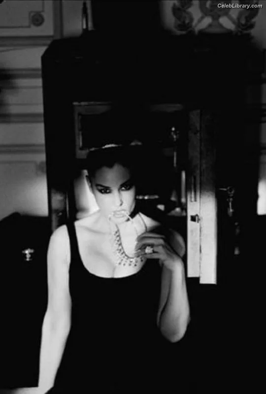 Monica Bellucci photo 6 of 1320