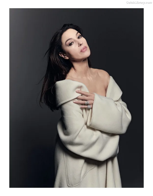 Monica Bellucci photo 14 of 1320