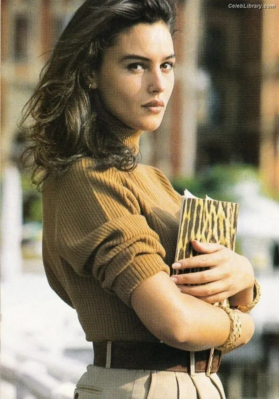 Monica Bellucci photo 15 of 1320