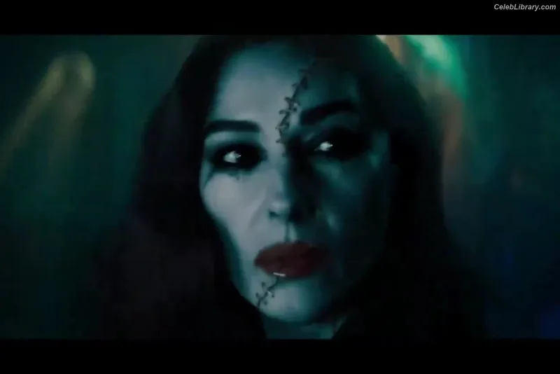 Monica Bellucci photo 23 of 1320
