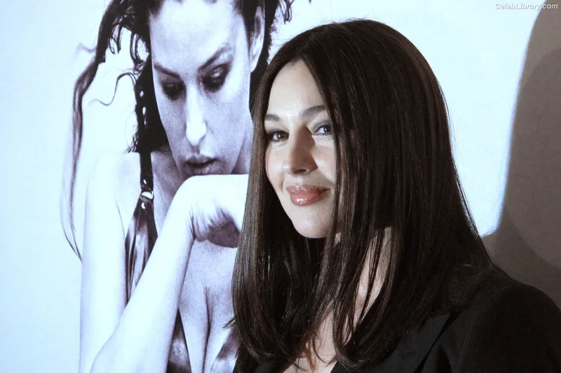 Monica Bellucci photo 19 of 1320