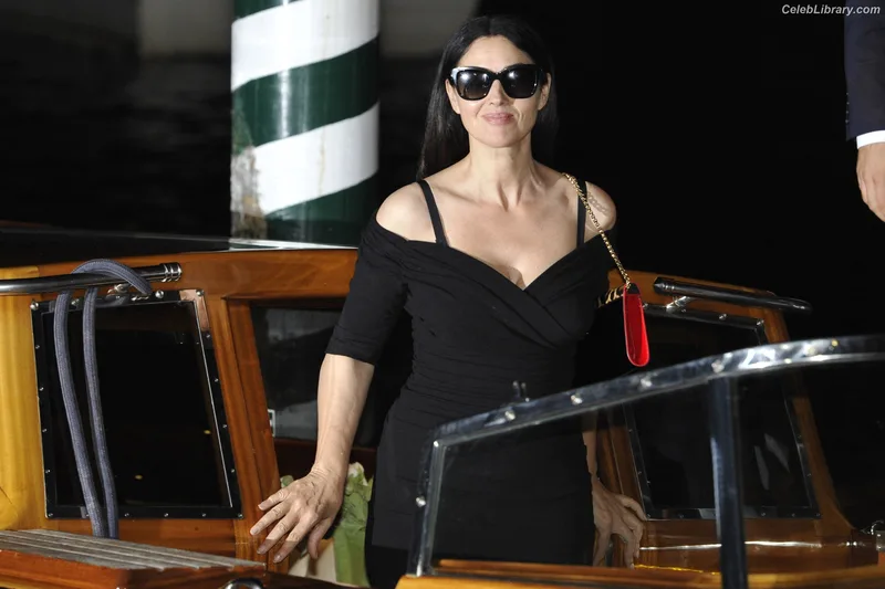 Monica Bellucci photo 11 of 1320